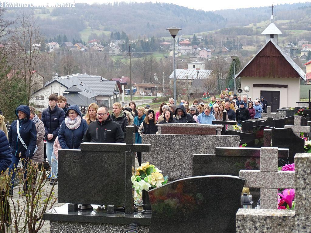 7 na cmentarz_87.JPG